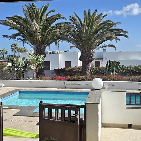 Coco - Play Blanca - Lanzarote بلايا بلانكا
