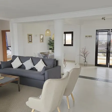 فيلة Coco - Play Blanca - Lanzarote